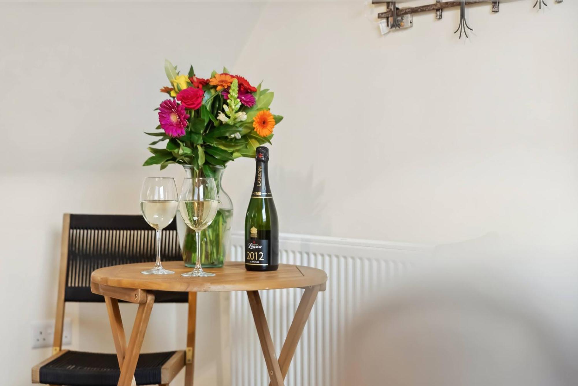 Beautiful Country Apartment, Rated Exceptional Coventry Eksteriør billede